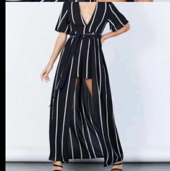 Beautiful Black/White Romper/Dress - Picture 5 of 7